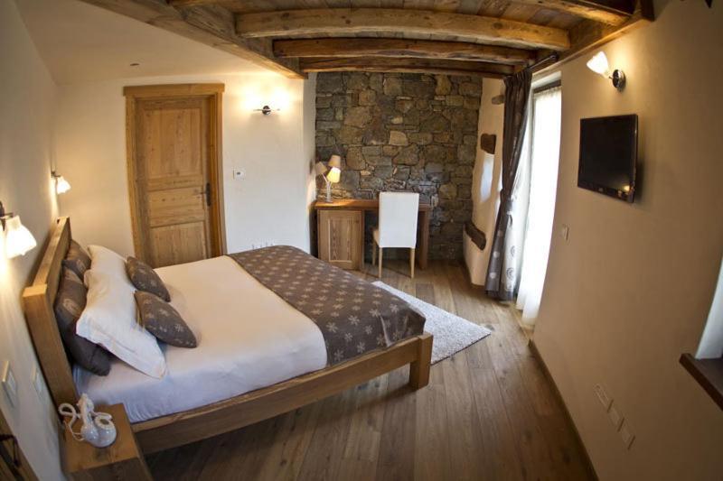 Le Petit Relais Hotel Valpelline Bilik gambar
