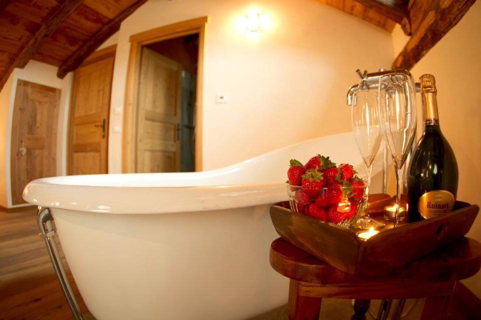 Le Petit Relais Hotel Valpelline Bilik gambar