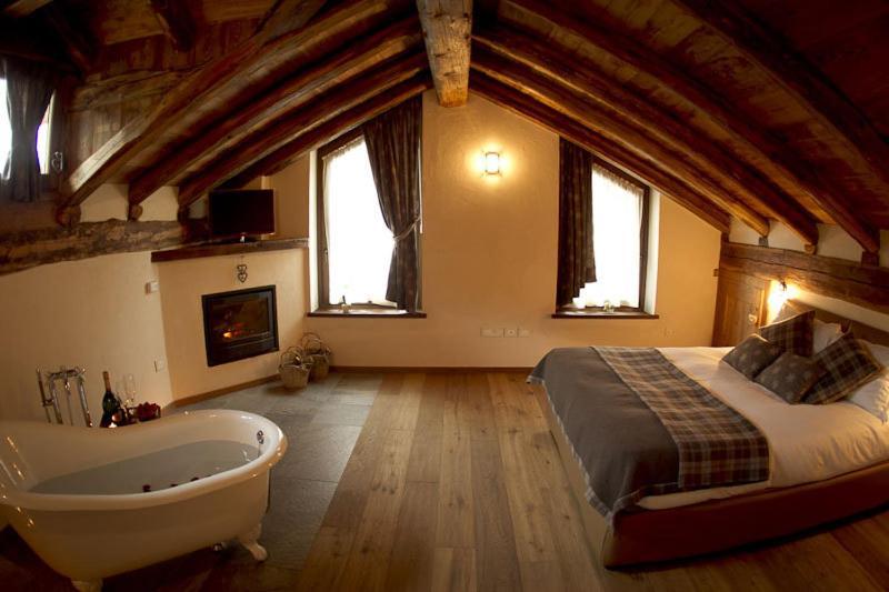 Le Petit Relais Hotel Valpelline Bilik gambar