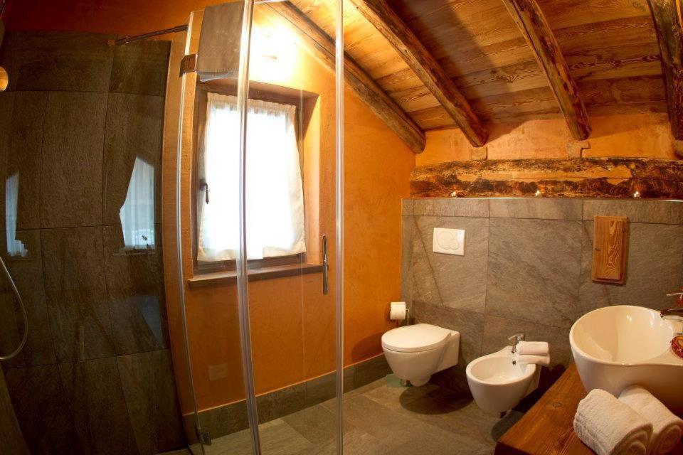 Le Petit Relais Hotel Valpelline Bilik gambar